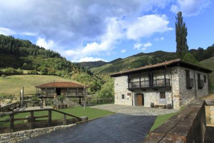 Casona de El Castañíu